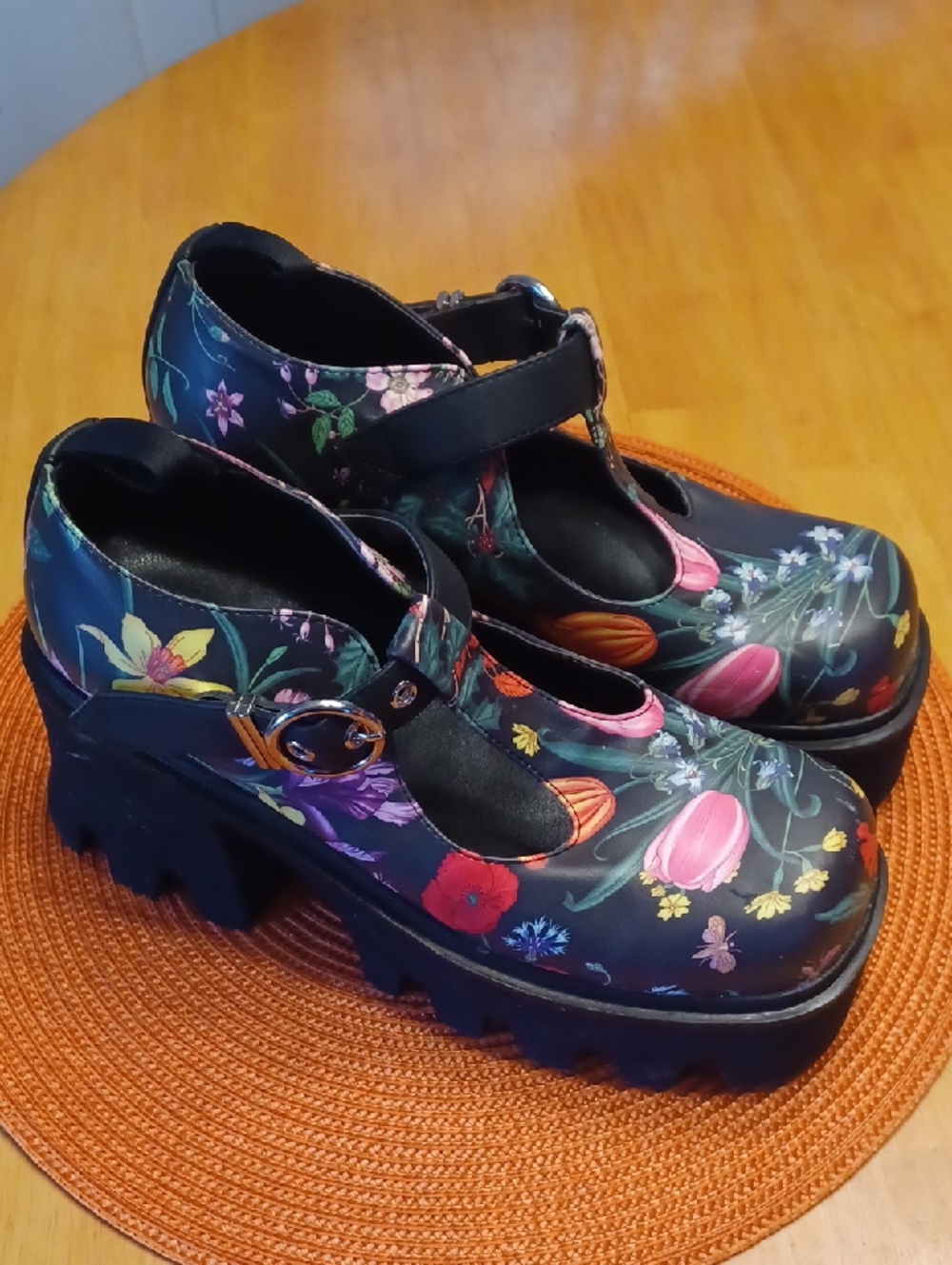 Floral Mary Jane Platform Shoes - Black/Pink